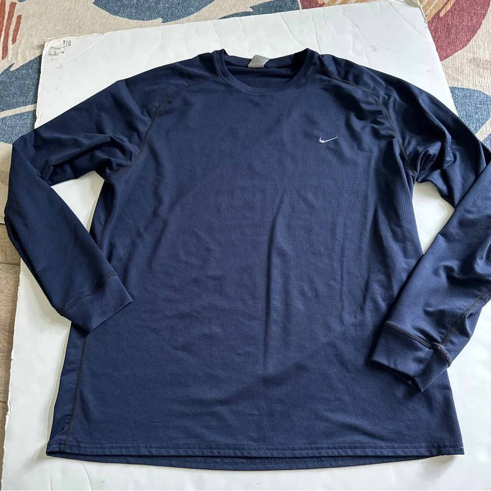 Nike waffle athletic long sleeve top